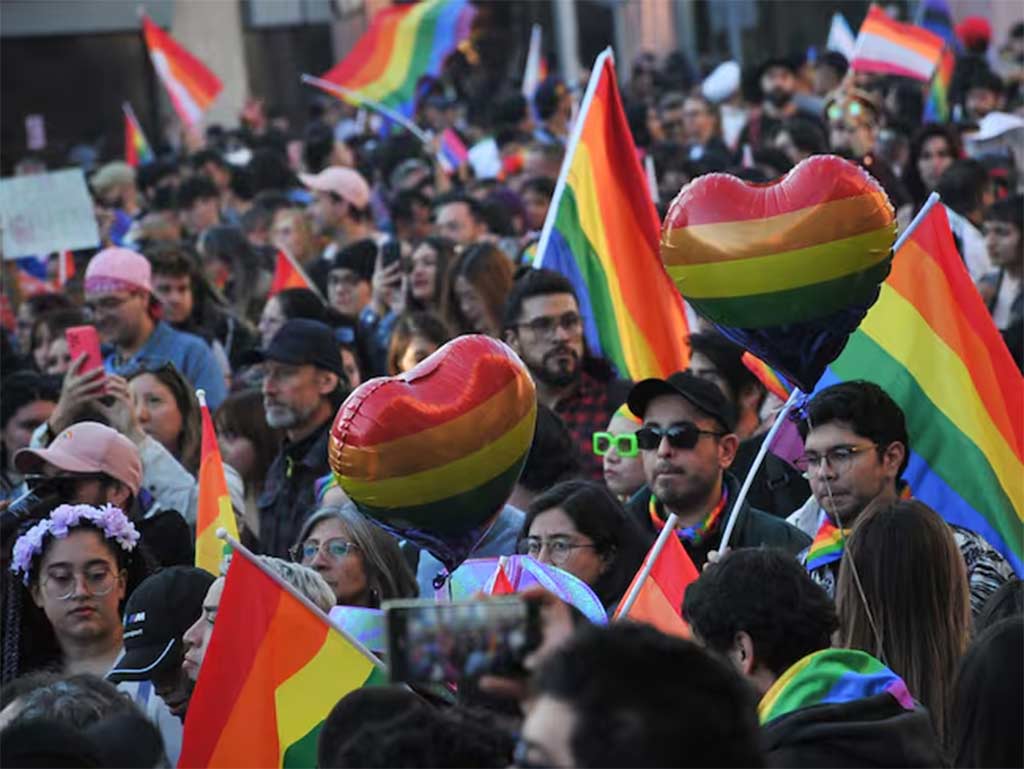 Reclaman en Chile igualdad de derechos para la comunidad LGBTQ+