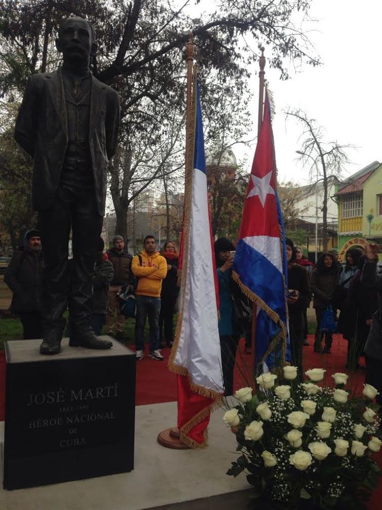 INAUGURAN MONUMENTO A JOSÉ MARTÍ EN SANTIAGO