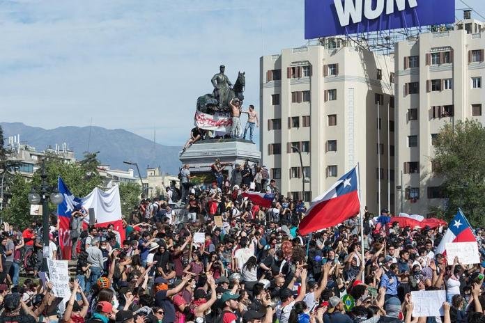 El pueblo apechugó solo