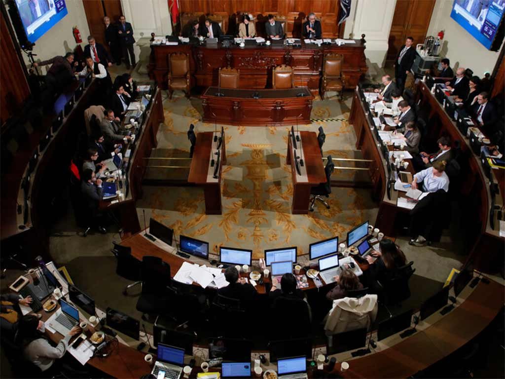 Encuesta confirma rechazo al proyecto de Constitución en Chile