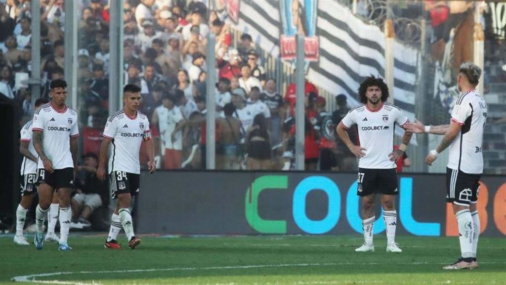 Colo Colo dice adiós al título del fútbol chileno