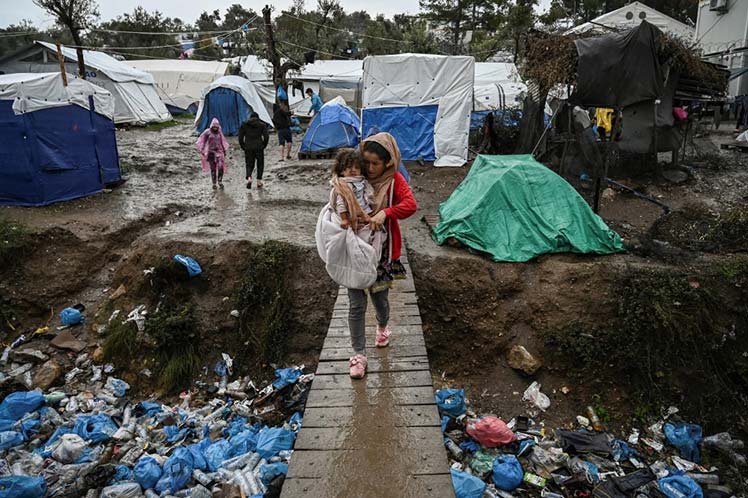 Cepal: pobreza disminuyó en la región, pero persiste la desigualdad