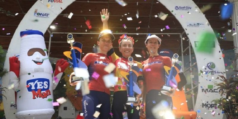 Chilena Villalón triunfa en Grand Prix en El Salvador