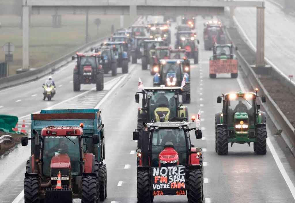 Segunda jornada de protestas de agricultores franceses