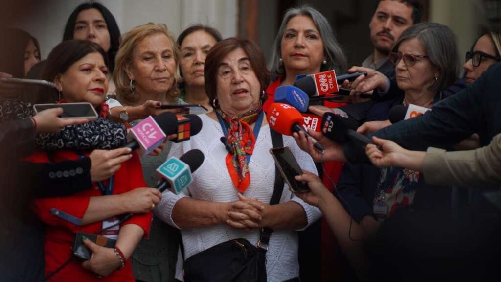 Más de mil mujeres respaldan a Carolina Tohá y rechazan la violencia política en su contra